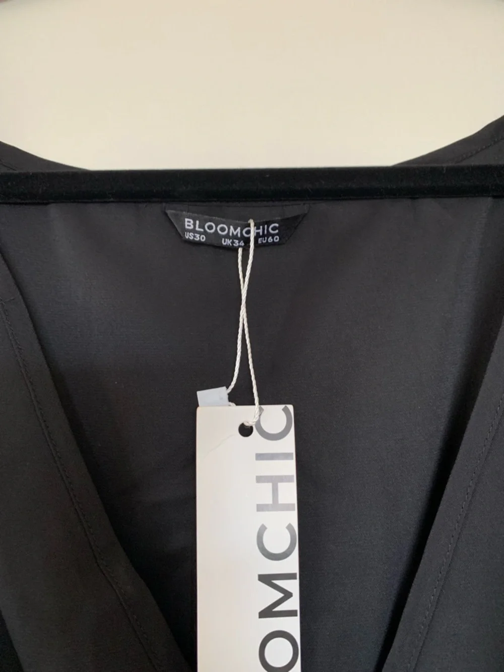 NWT BloomChic Plus Size 30 Black Cocktail Dress 3D Floral Appliqués and Sequins - Picture 2 of 8